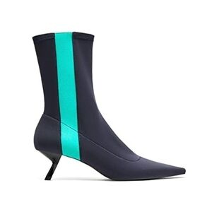 Limited Edition Zara Women Pointed pin heel ankle boots with contrasting detail